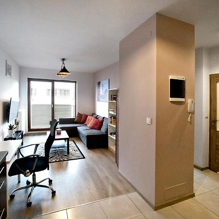 Airport Okecie Klobucka P&O Serviced Apartments ワルシャワ エクステリア 写真