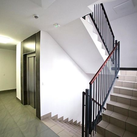 Airport Okecie Klobucka P&O Serviced Apartments ワルシャワ エクステリア 写真