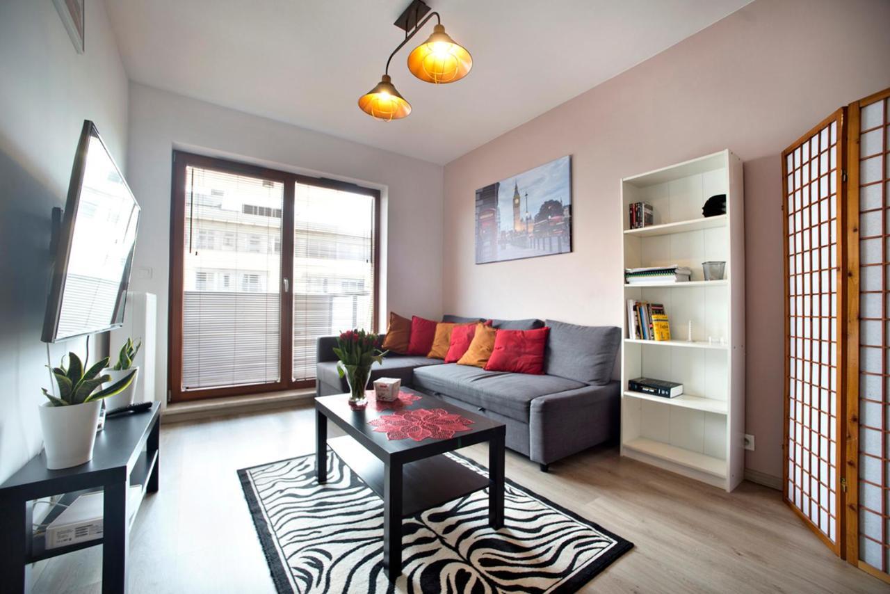 Airport Okecie Klobucka P&O Serviced Apartments ワルシャワ エクステリア 写真