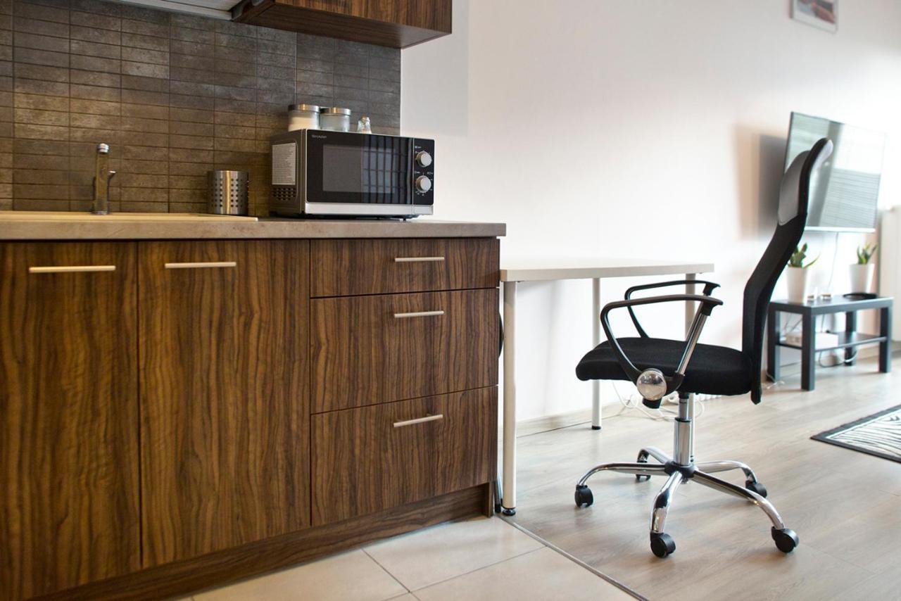 Airport Okecie Klobucka P&O Serviced Apartments ワルシャワ エクステリア 写真