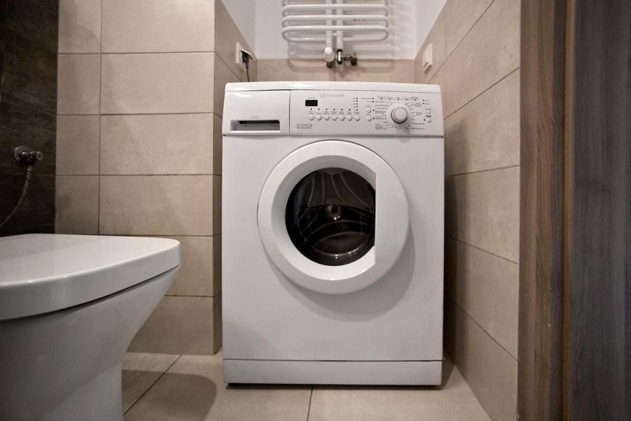 Airport Okecie Klobucka P&O Serviced Apartments ワルシャワ エクステリア 写真