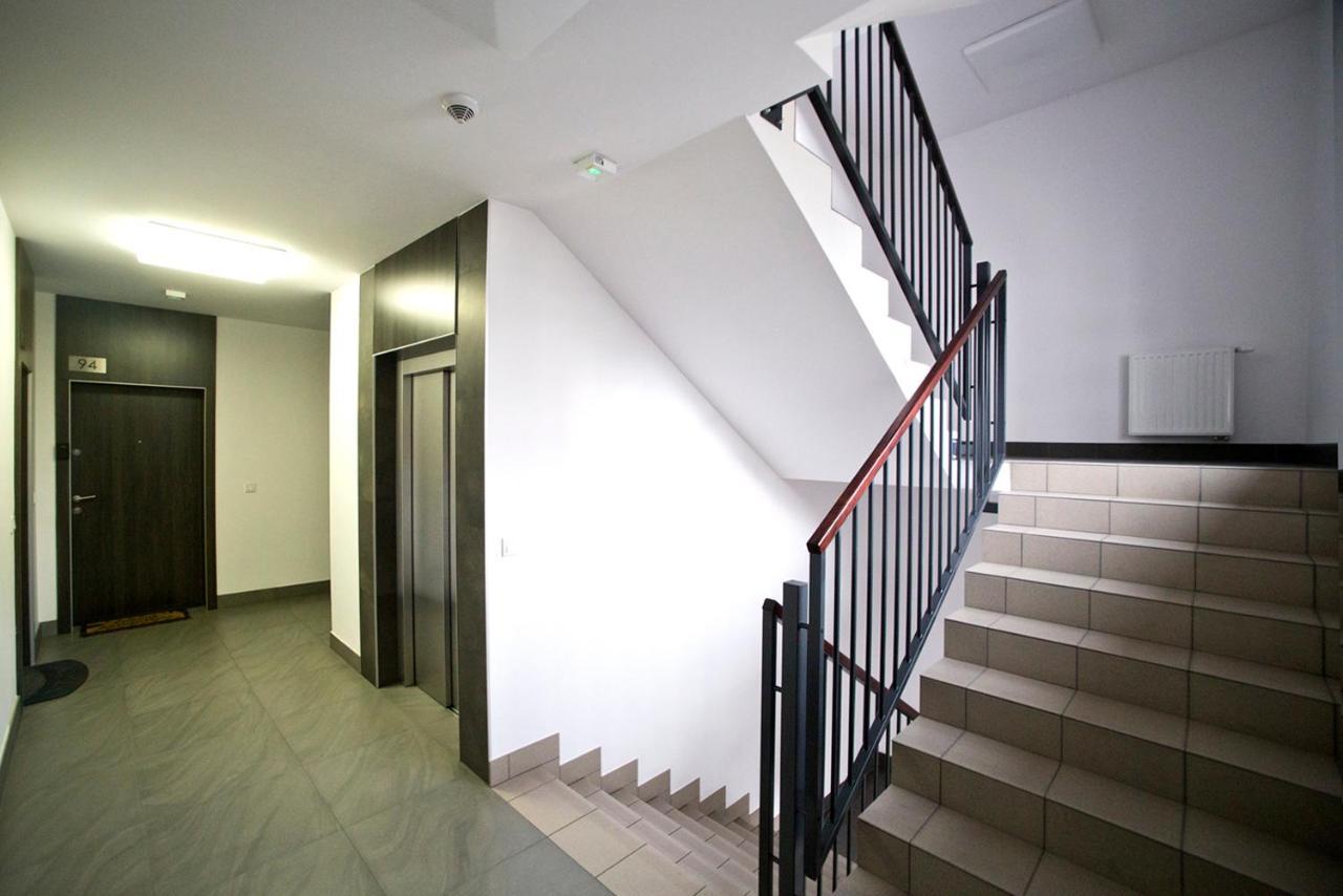 Airport Okecie Klobucka P&O Serviced Apartments ワルシャワ エクステリア 写真